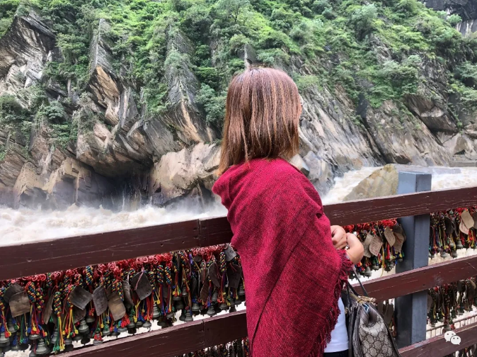 红日星集团精英团队 一 金秋云南之旅